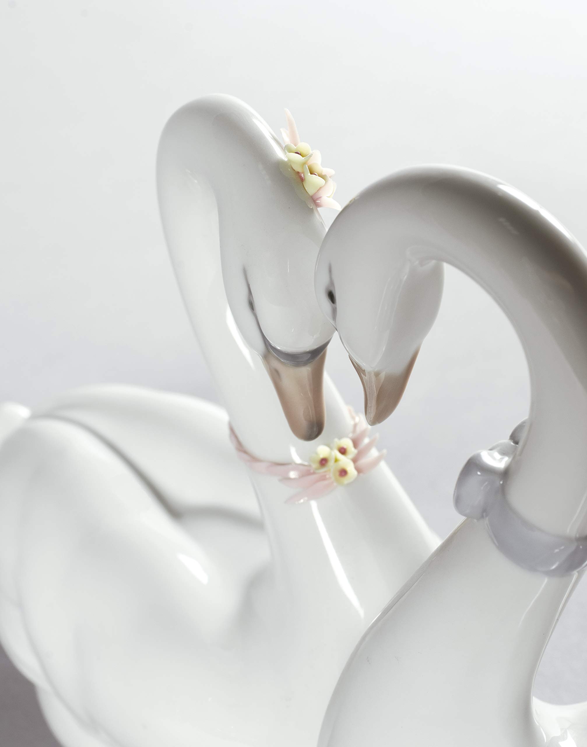 Lladró Sculture Cigni Amore Senza Fine figura porcellana