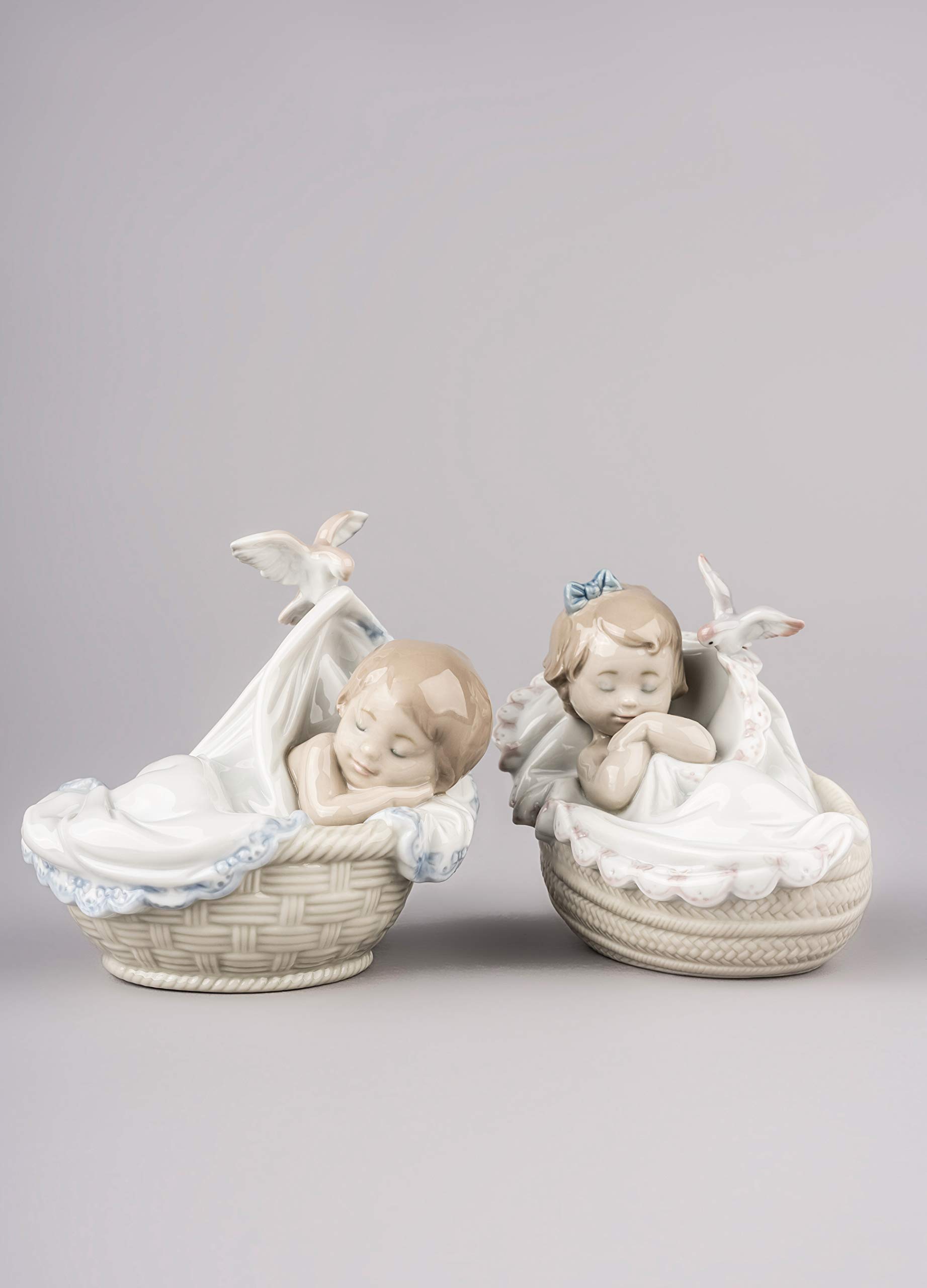 Lladró Teneri Sogni Figurina Bimba Porcellana Fatta Mano