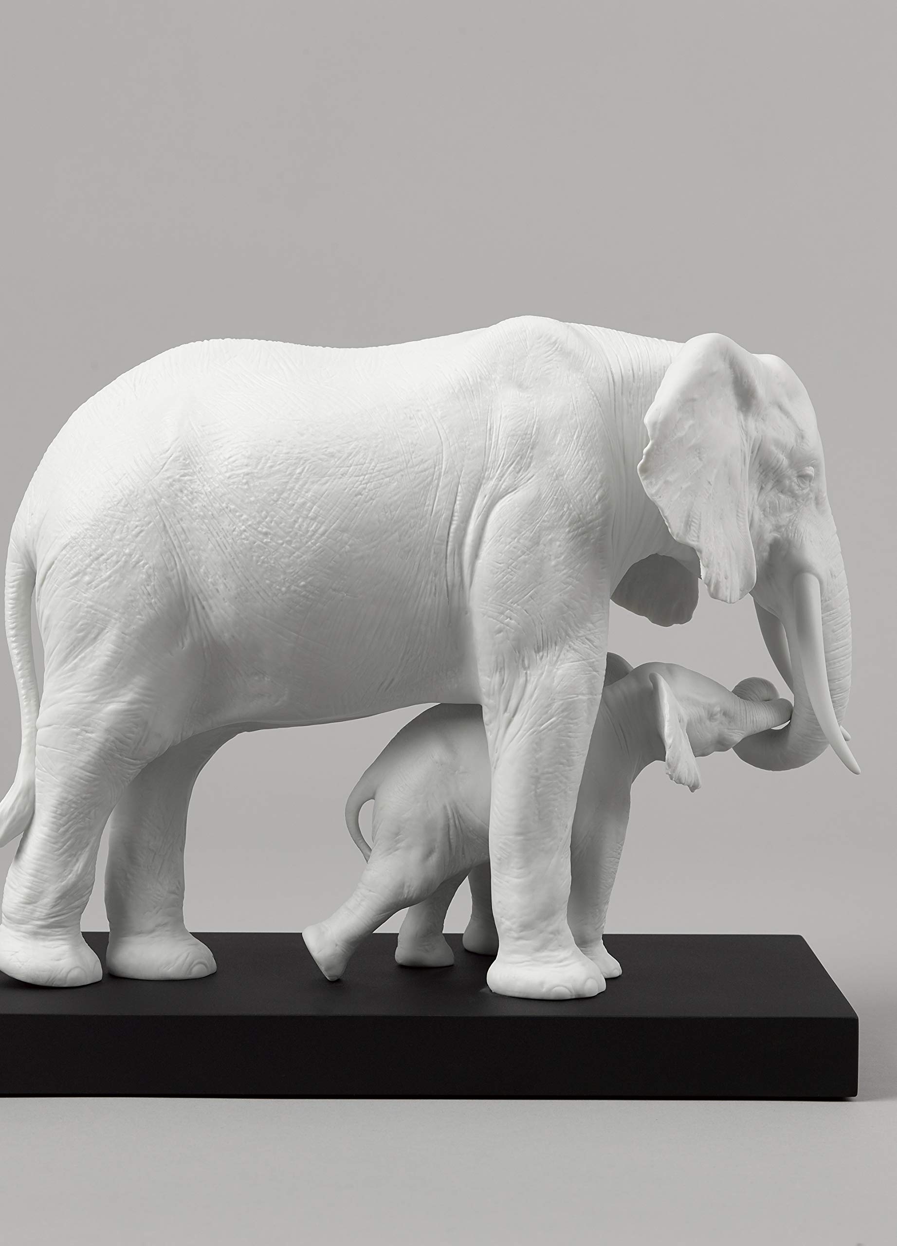 Lladró Alta Porcellana Elefanti Indicando la via scultura bianco