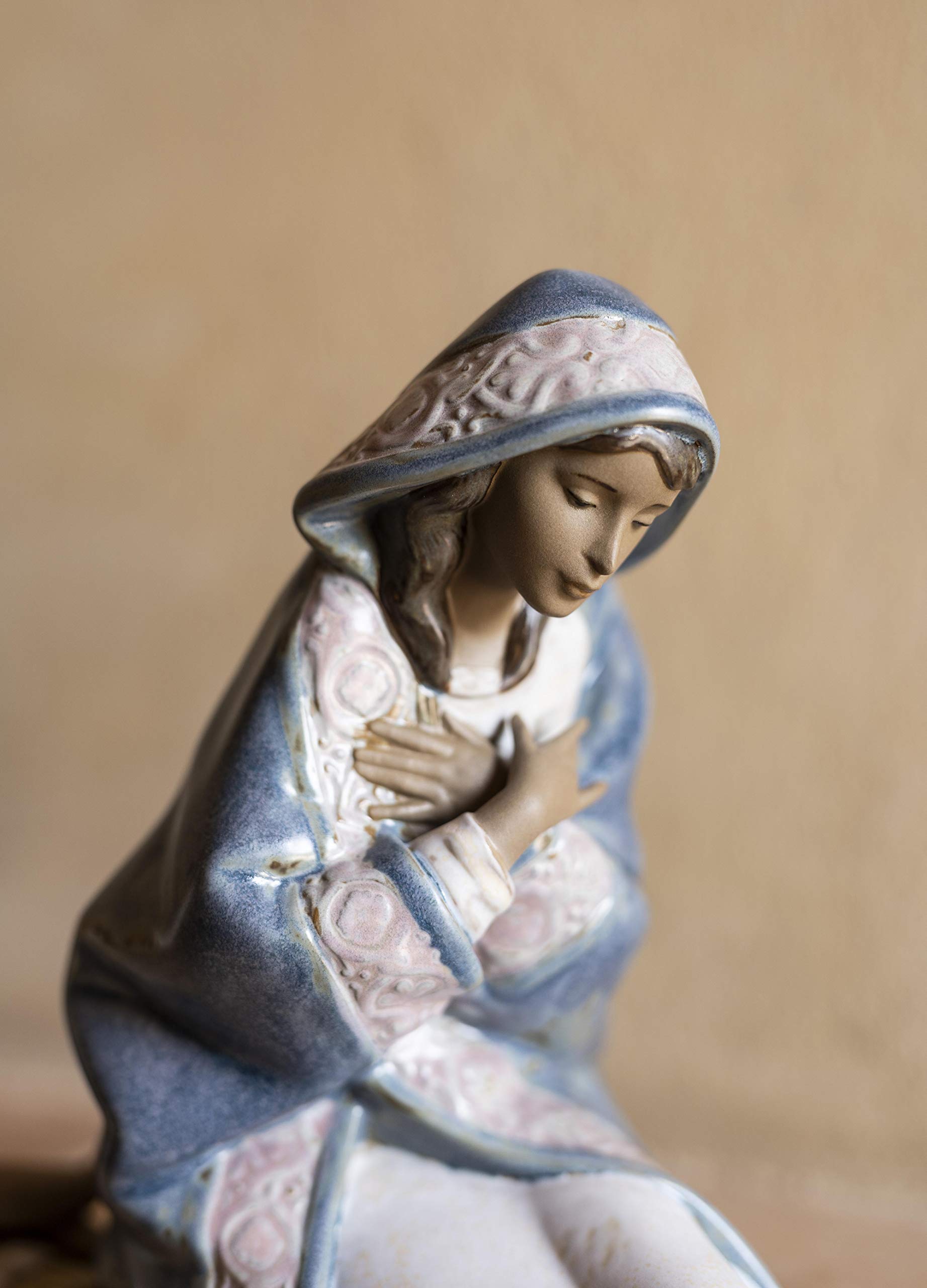 Lladró Sculture Natività Maria figurina gres opaco