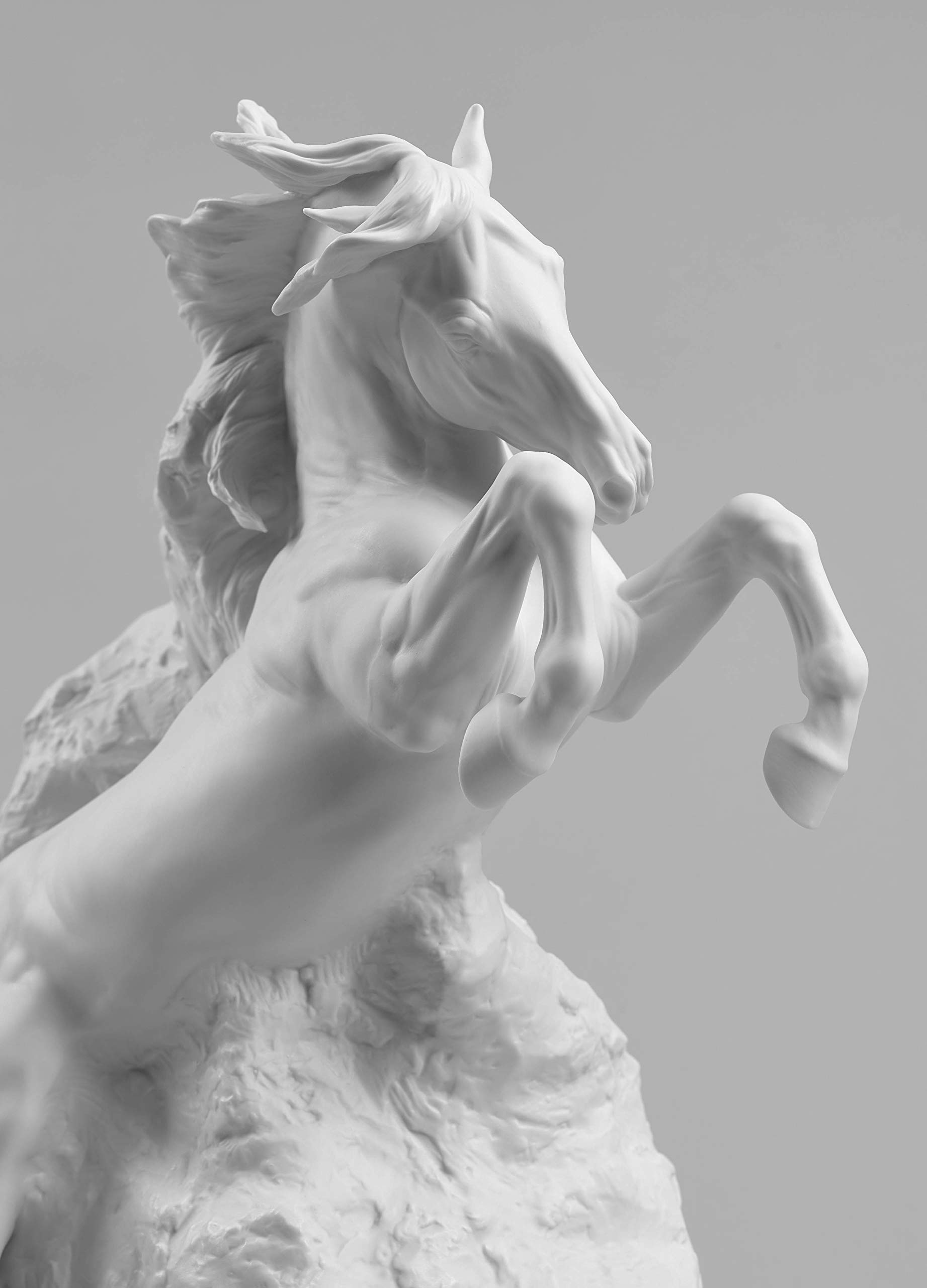 Lladró Spirito Indomabile scultura cavallo porcellana bianca