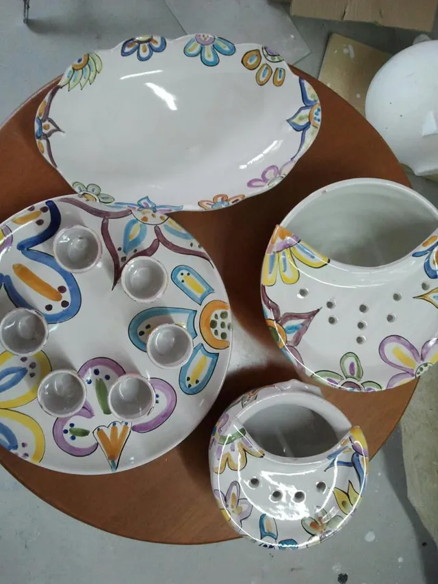 Raffaela Russo Stoviglieria set cucina ceramica dipinto