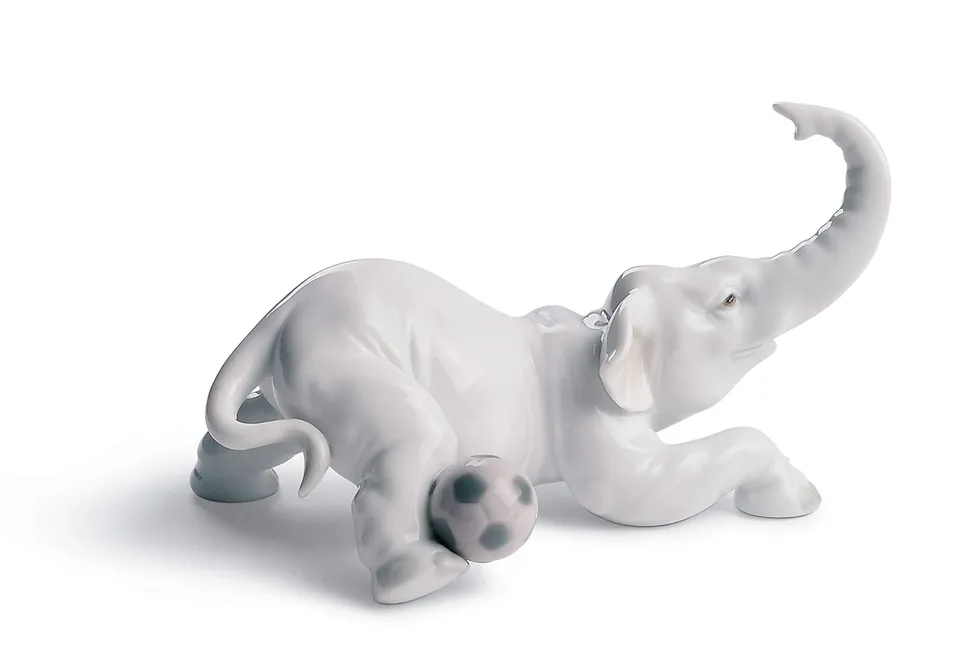 Lladró Sculture Goal figurina porcellana elefante con palla