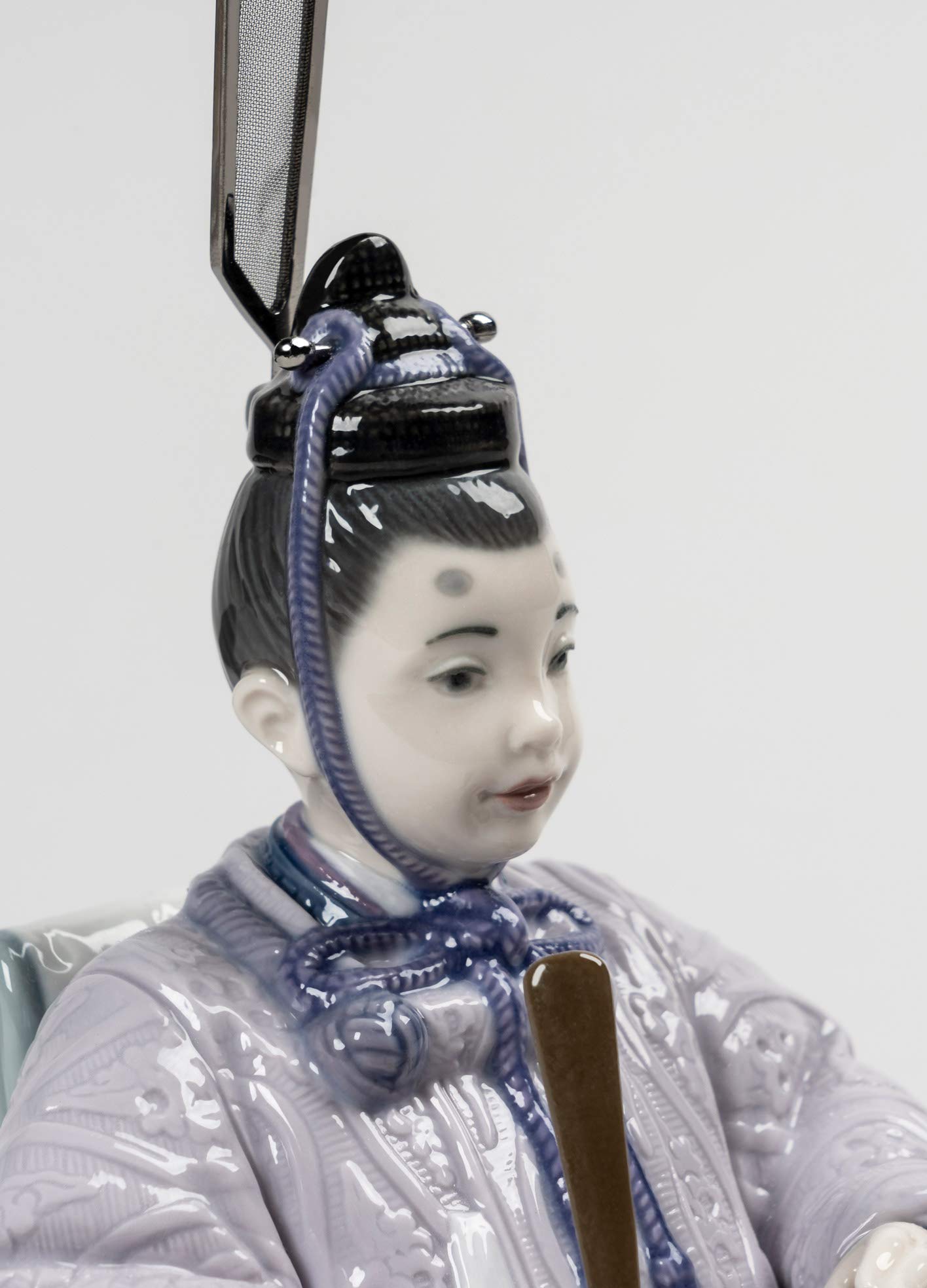 Lladró Hina Dolls Viola scultura porcellana fatta a mano