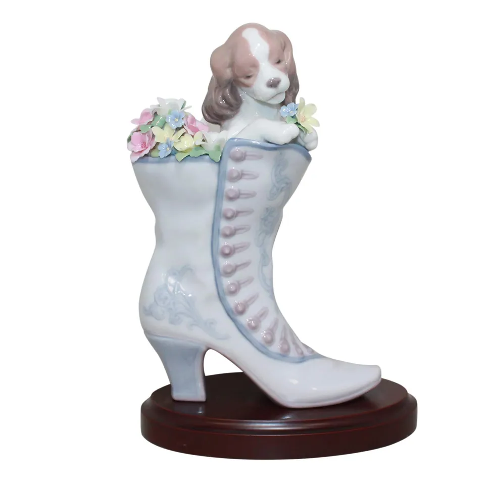 Lladró Sculture Well Heeled Puppy statuetta cane porcellana
