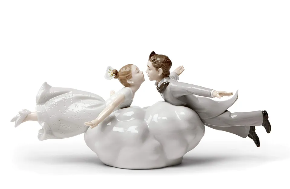 Lladró Amore nell'Aria figurina coppia porcellana fatta a mano