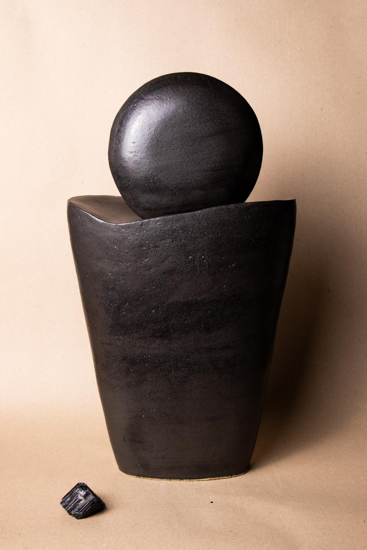 ClaireLune Serie Luna Luna Nuova I scultura grès nero 37cm