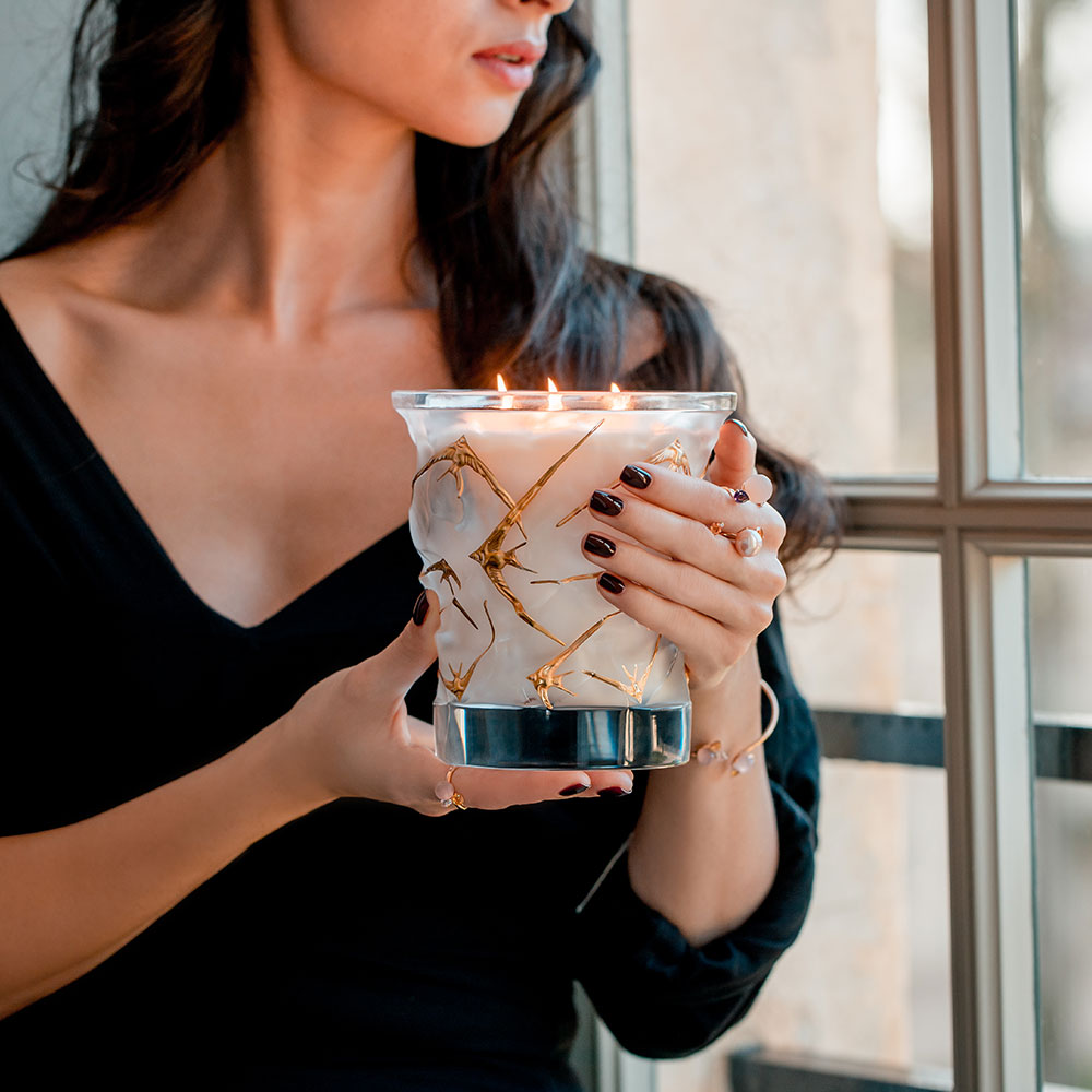René Lalique Oceans candela profumata 750 g Gold Edition ambrata