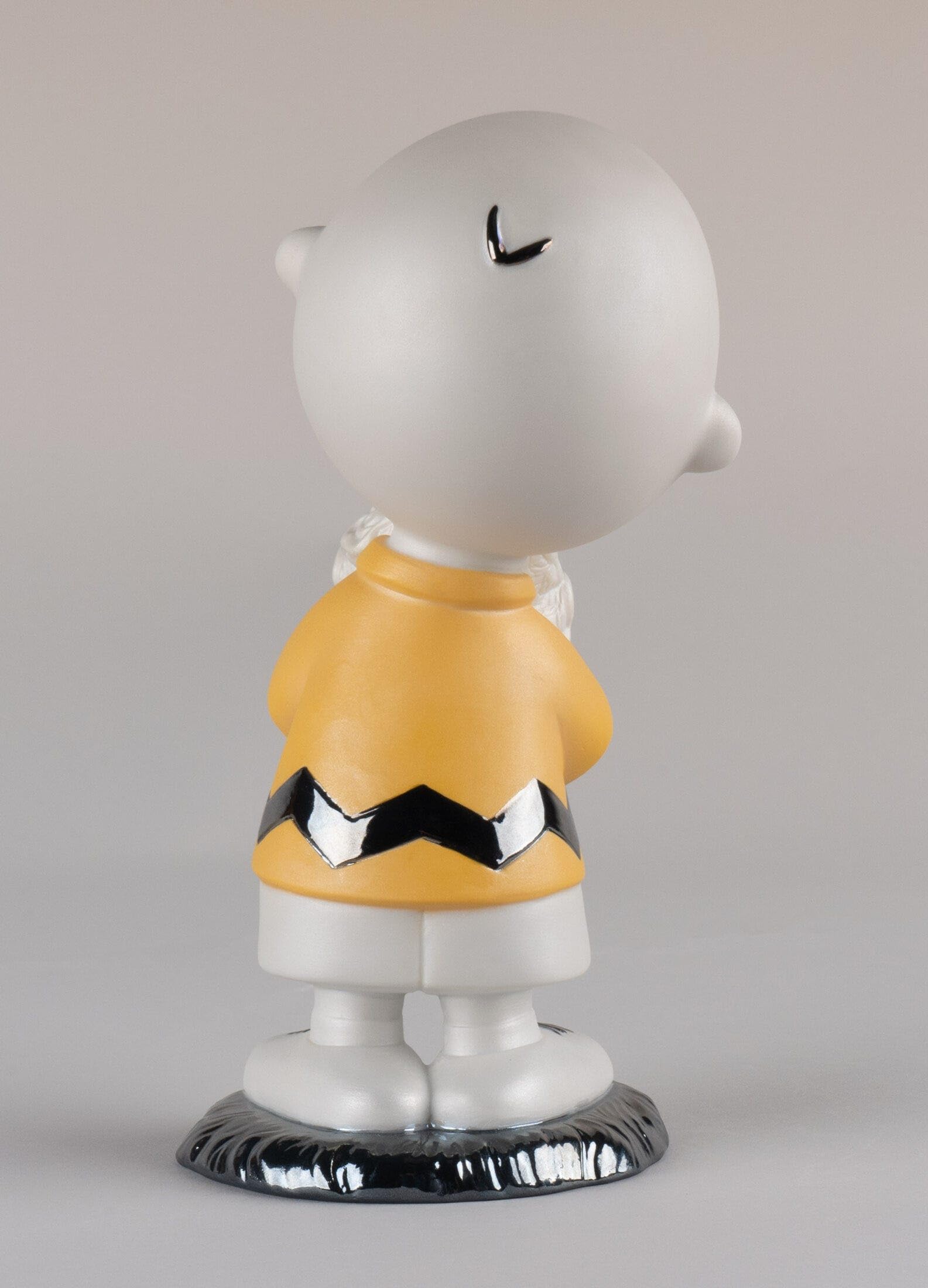 Lladró Sculture Pop Charlie Brown Snoopy statuetta
