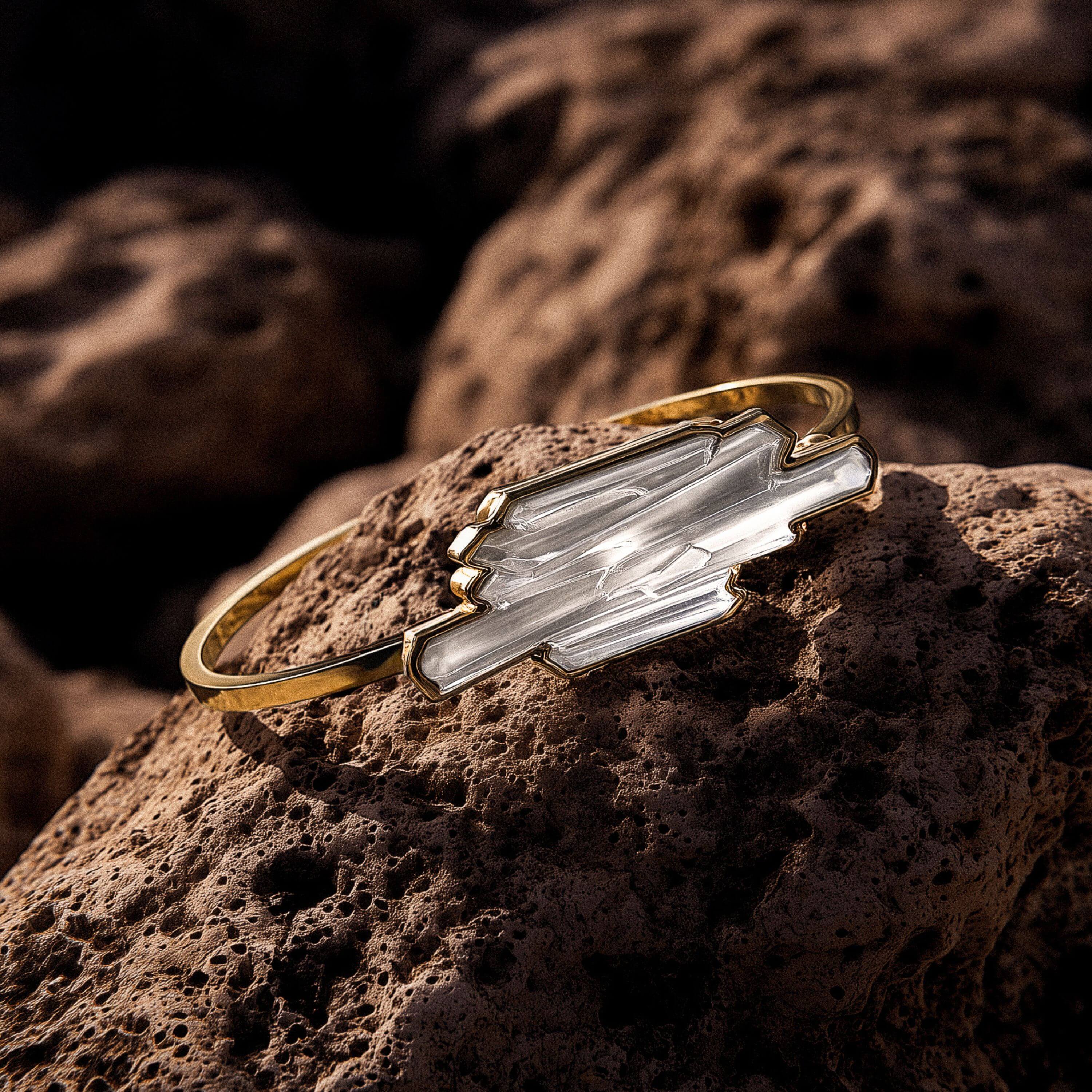 Lalique Terramineral bracciale rigido dorato S