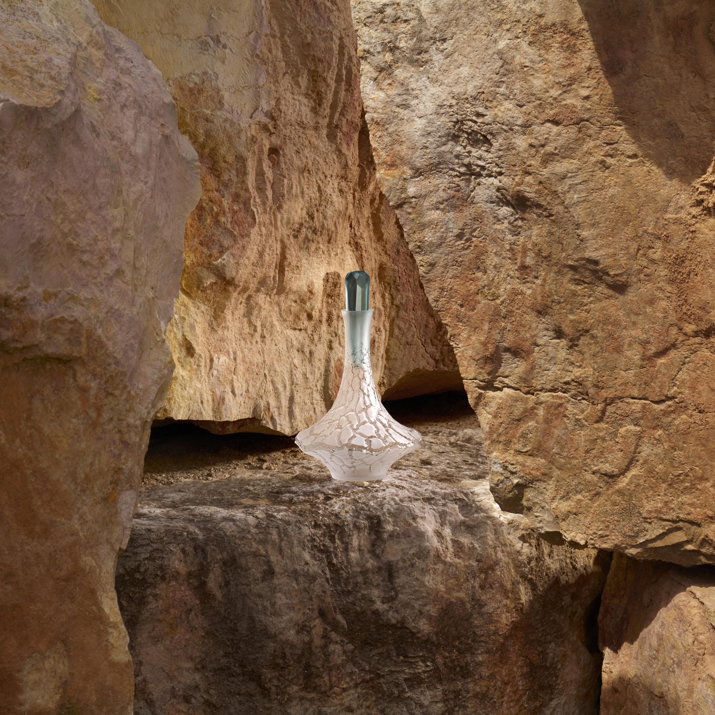 Lalique Caldera Caraffa in Cristallo Incolore Satinato
