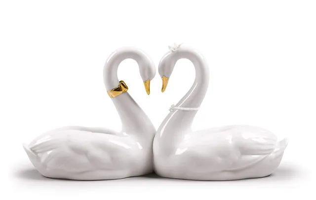 Lladró Cigni Amore Senza Fine figurina porcellana oro