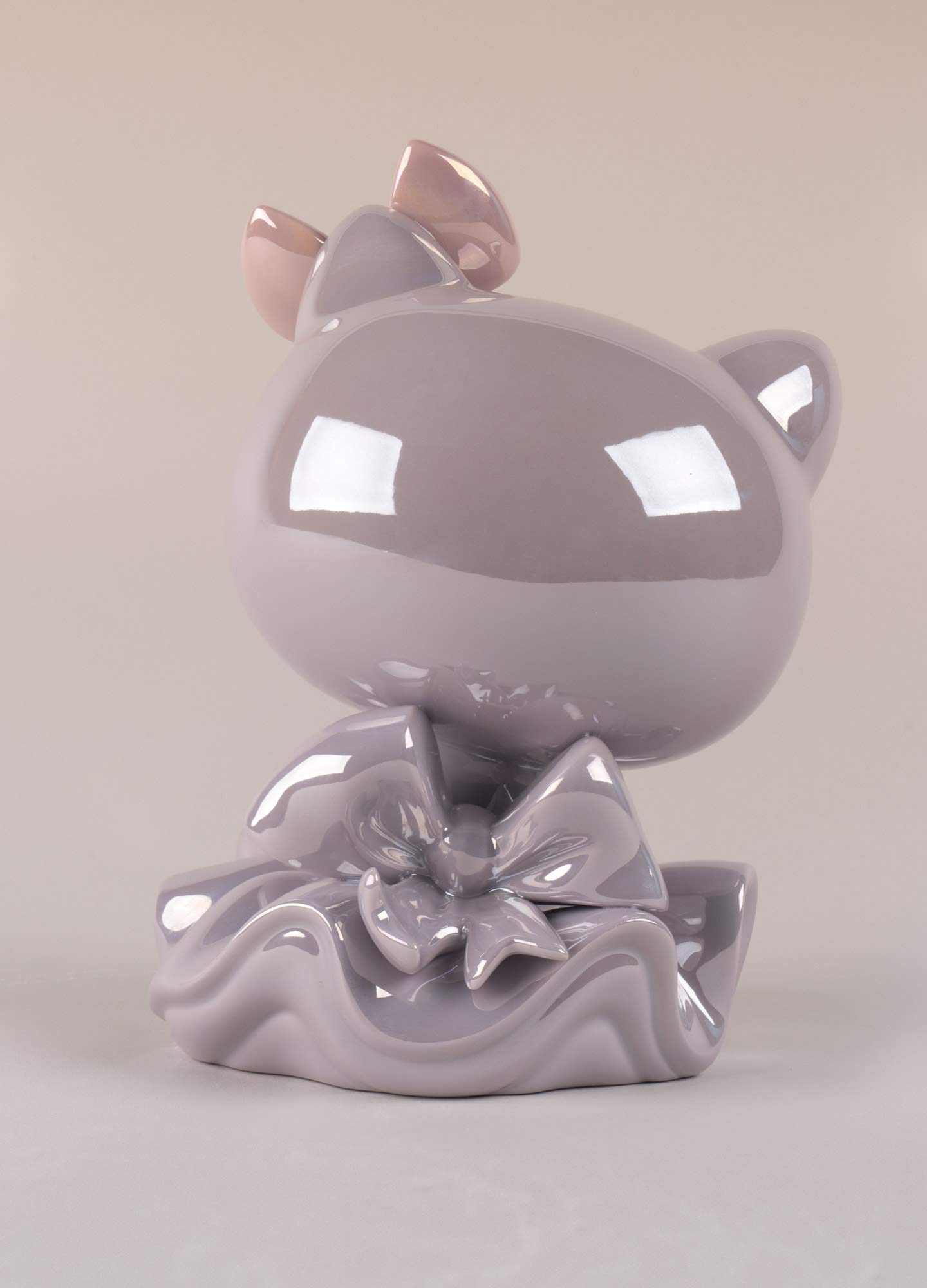 Lladró Hello Kitty scultura pop porcellana bianca