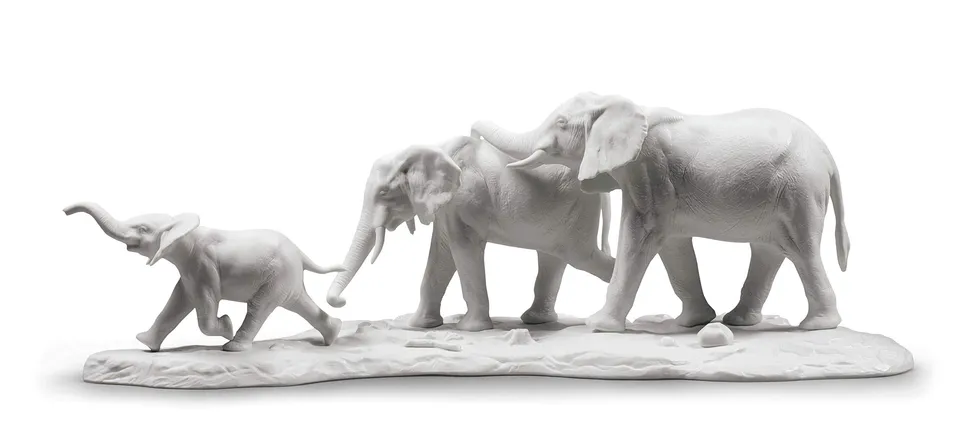 Lladró Alta Porcellana Seguiamo i Tuoi Passi scultura elefante