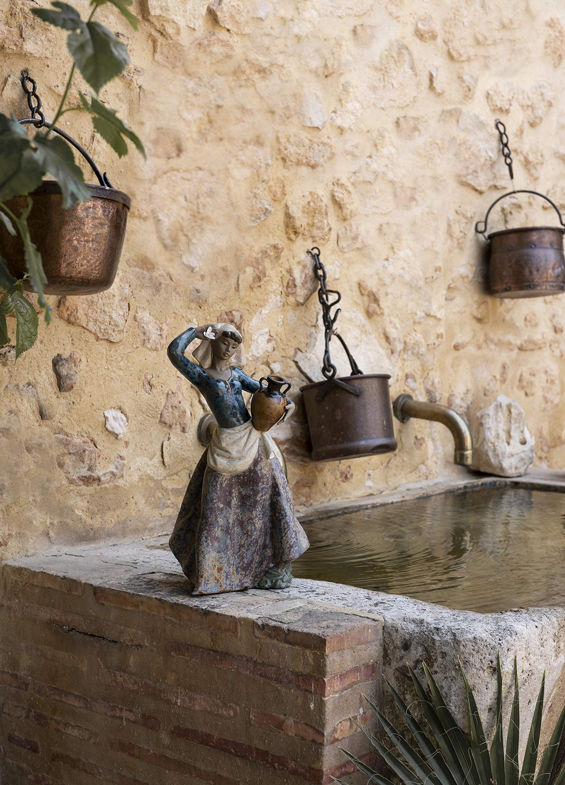 Lladró Sculture Donna con Brocca figurina porcellana mano