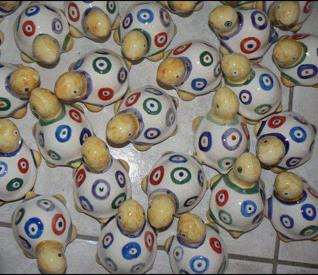 Raffaela Russo Bomboniere tartaruga in ceramica dipinta a mano