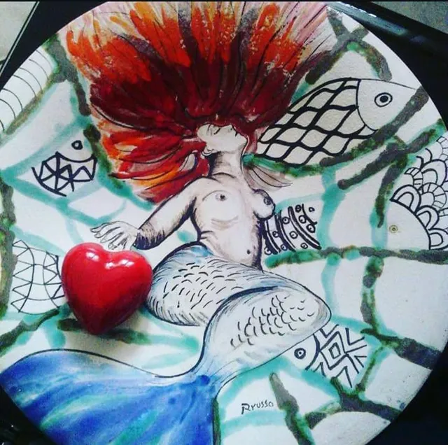 Raffaela Russo Arredo 02 piatto ceramica dipinto a mano