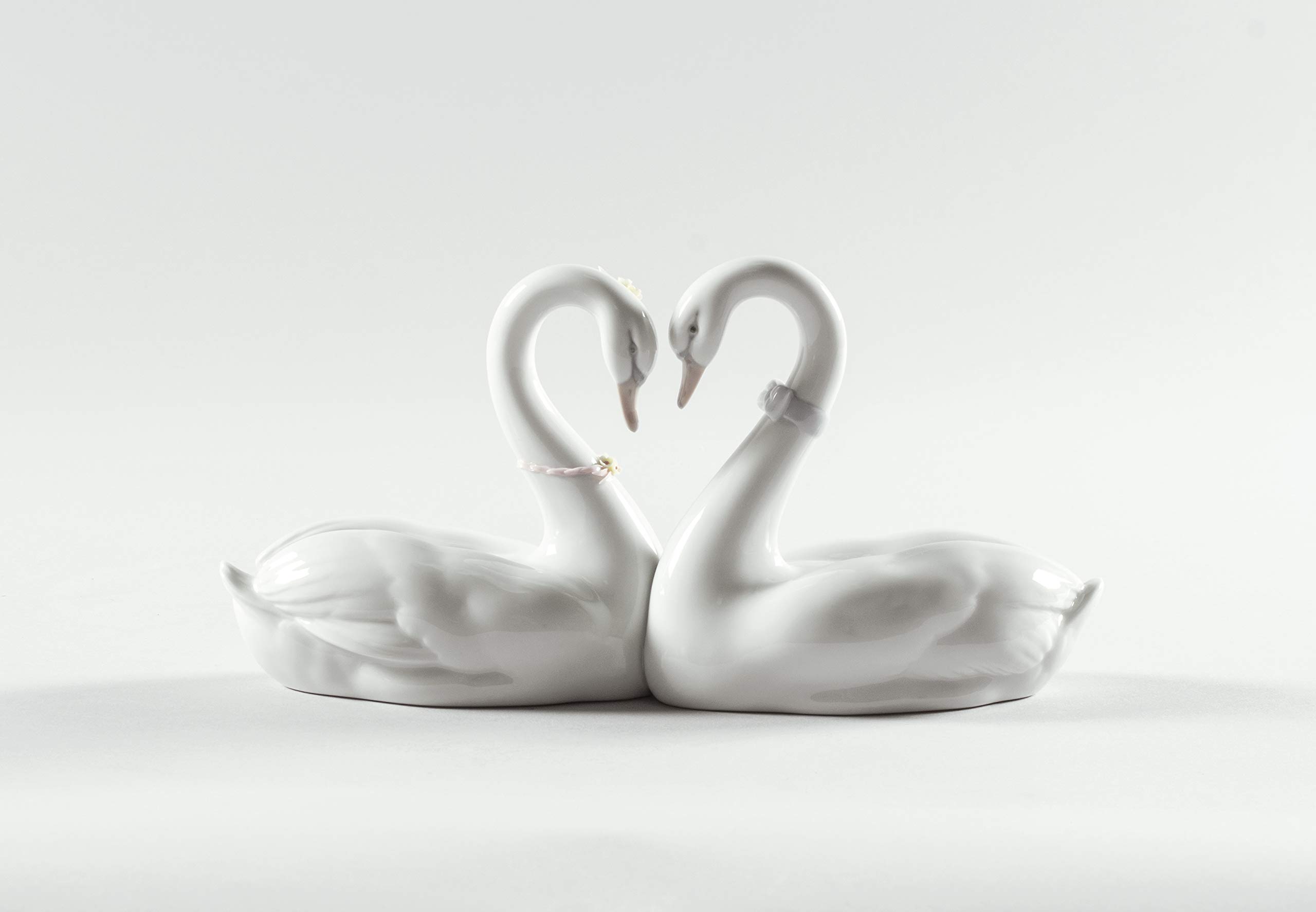 Lladró Sculture Cigni Amore Senza Fine figura porcellana
