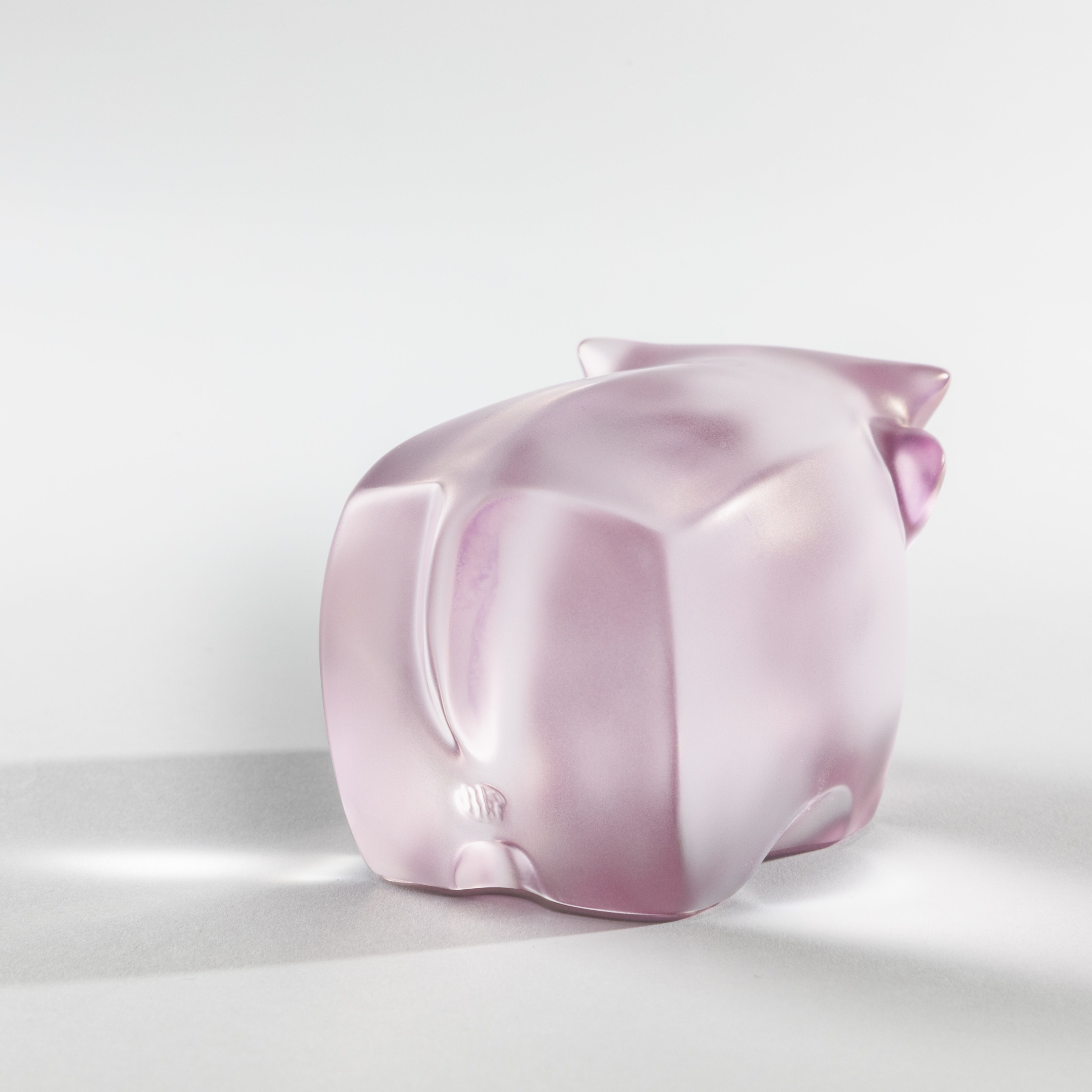 Lalique Niu Wang Wang scultura cristallo rosa Han Meilin 2025