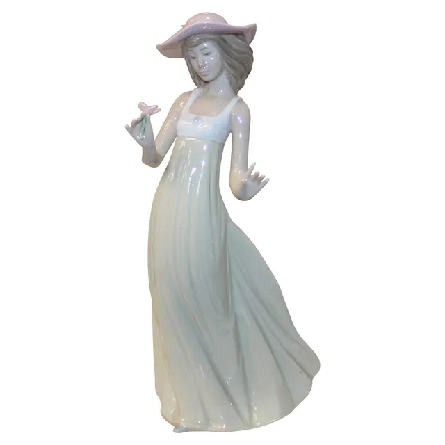 Lladró Nao 01158 Brezza Delicata statuetta ragazza 25,4 cm