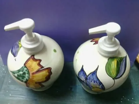 Raffaela Russo portasapone ceramica bagno dipinto a mano