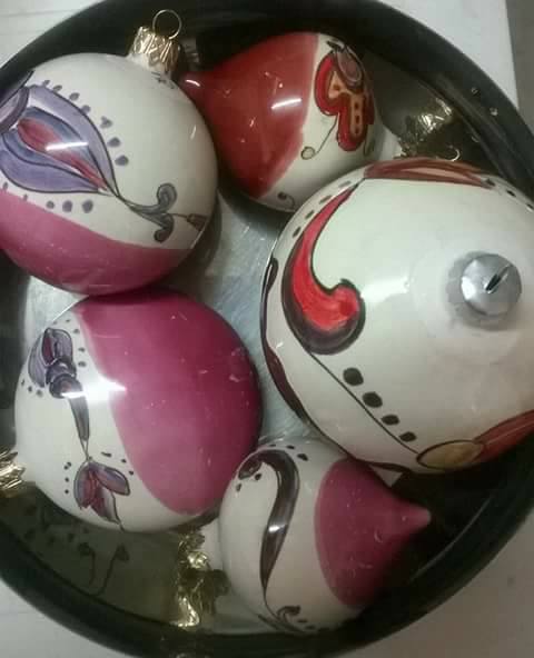Raffaela Russo Natale 01 pallina ceramica dipinta a mano