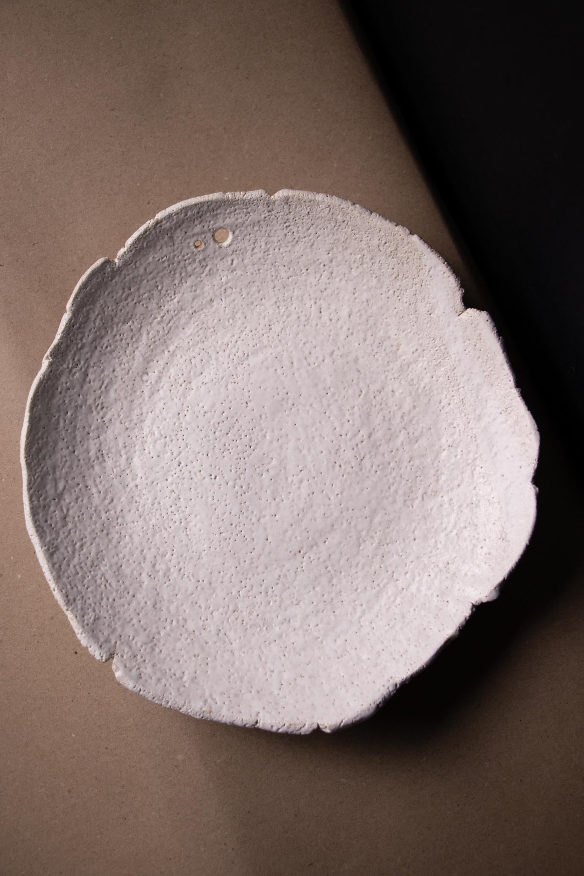 ClaireLune Ritual Kit Untitled I piatto gres bianco tormalina