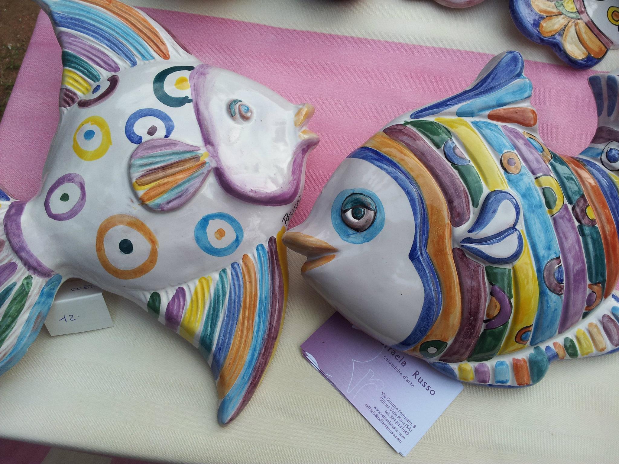 Raffaela Russo Arredo pesci in ceramica dipinti a mano