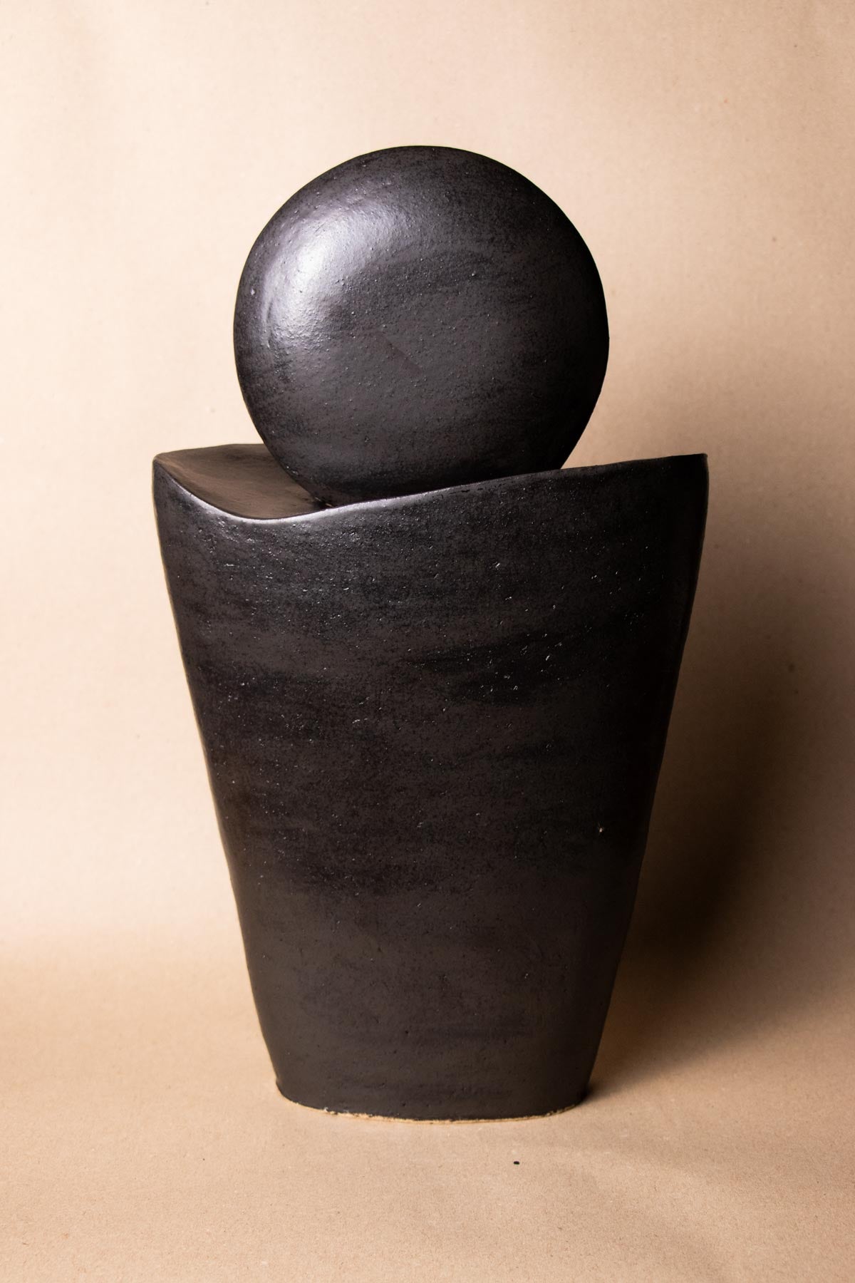 ClaireLune Serie Luna Luna Nuova I scultura grès nero 37cm