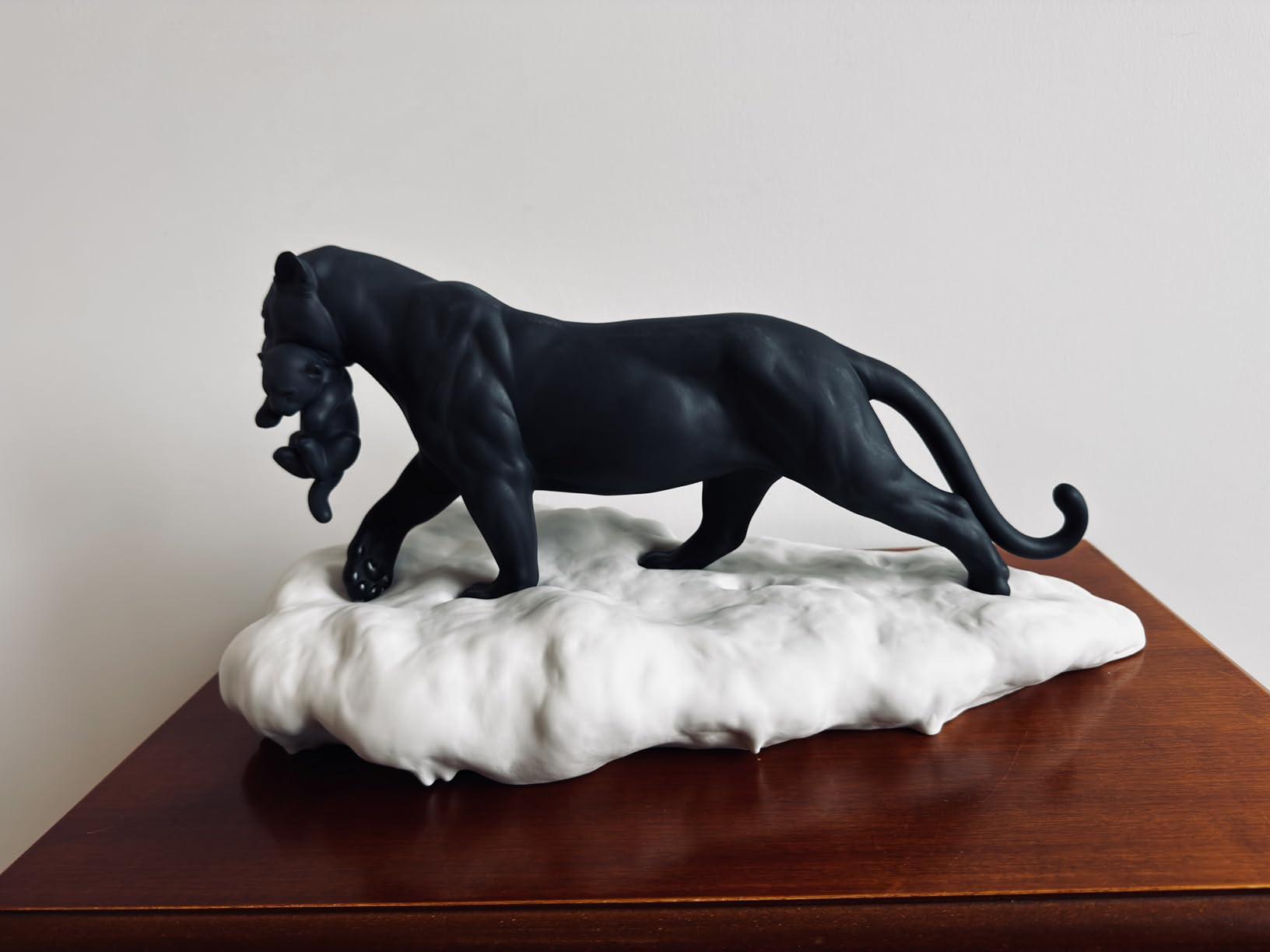 Lladró Pantera nera con cucciolo scultura in porcellana