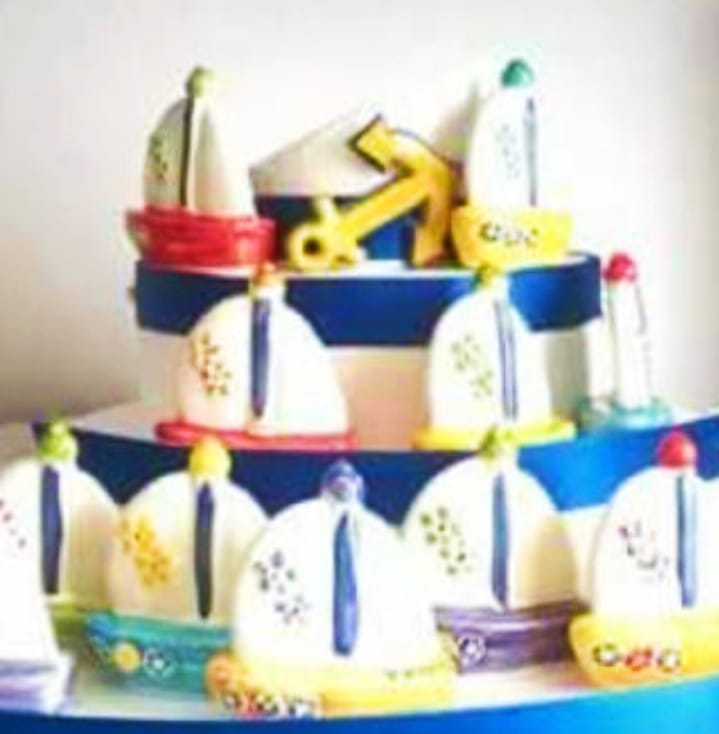 Raffaela Russo Bomboniere barca a vela in ceramica
