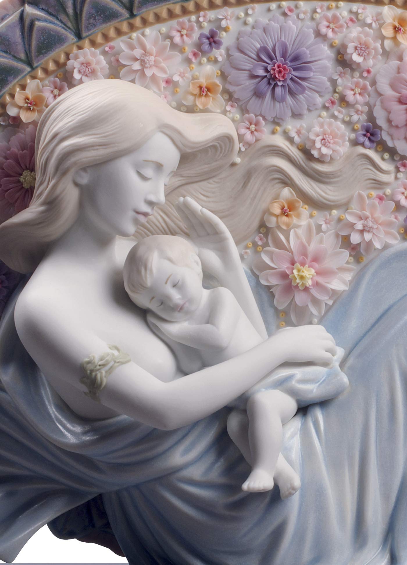 Lladró Il Fiorire della Vita figura madre porcellana