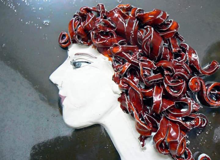 Raffaela Russo Sirena 04 scultura ceramica dipinta a mano