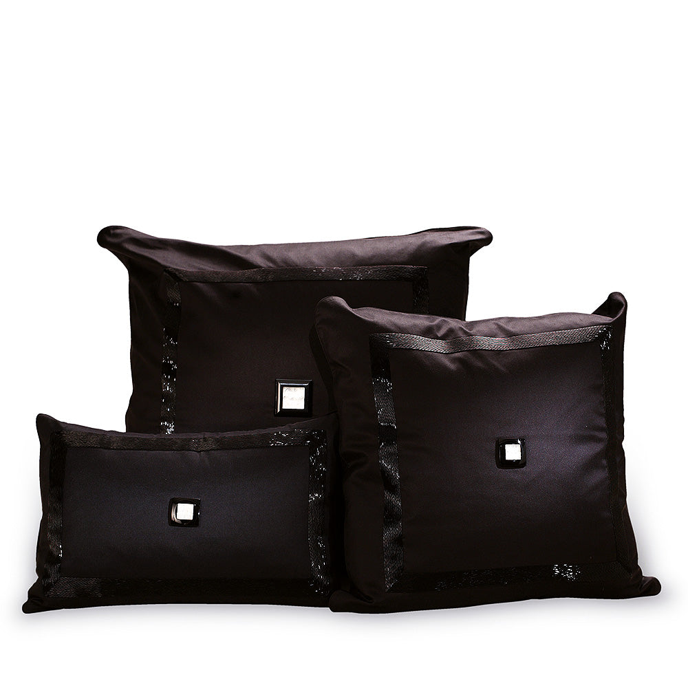 Lalique Textiles Masque de Femme beaded cushion cuscino perline TU