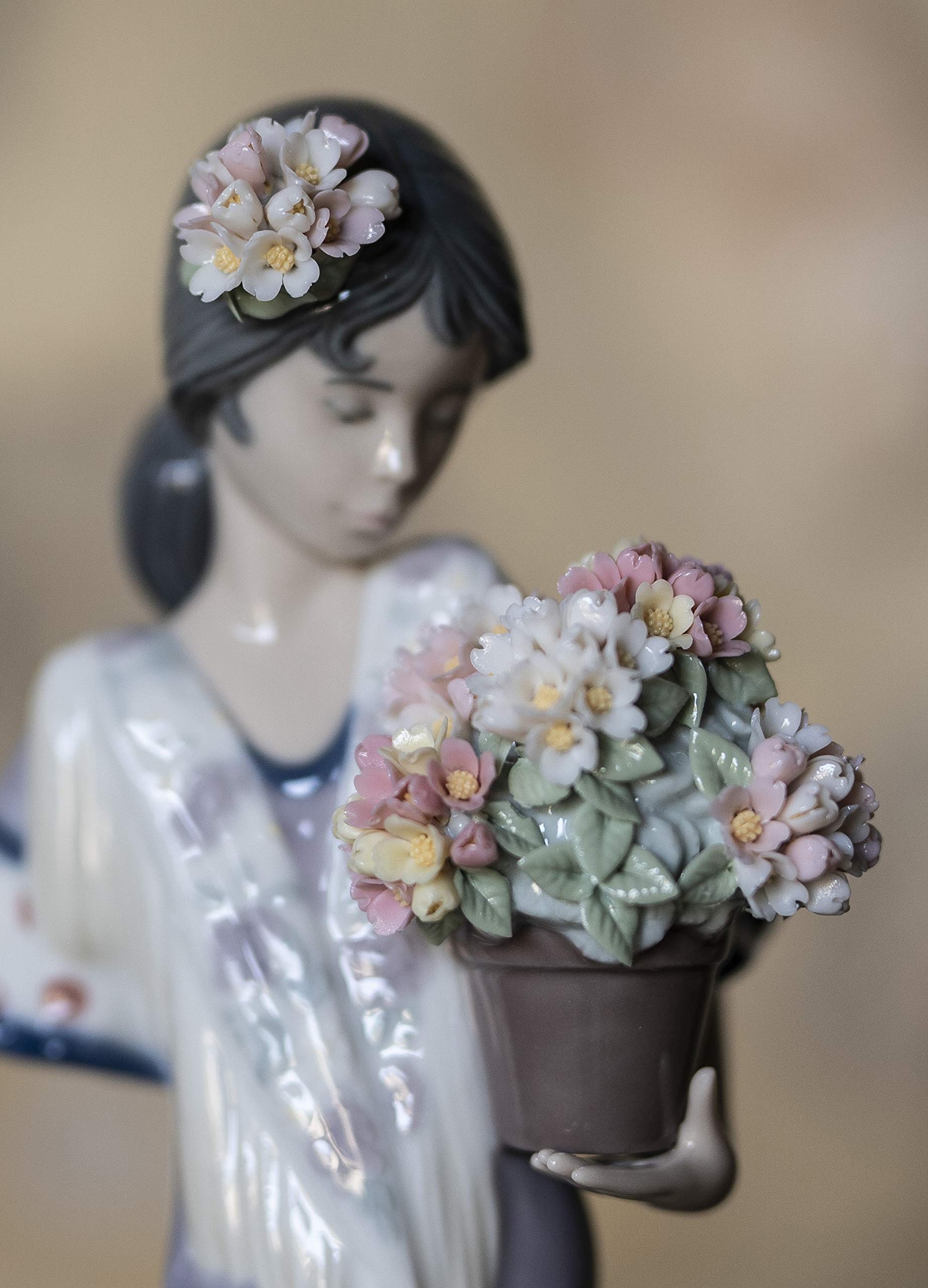 Lladró Sculture Gitana Flor Maria statuetta smaltata 24 cm