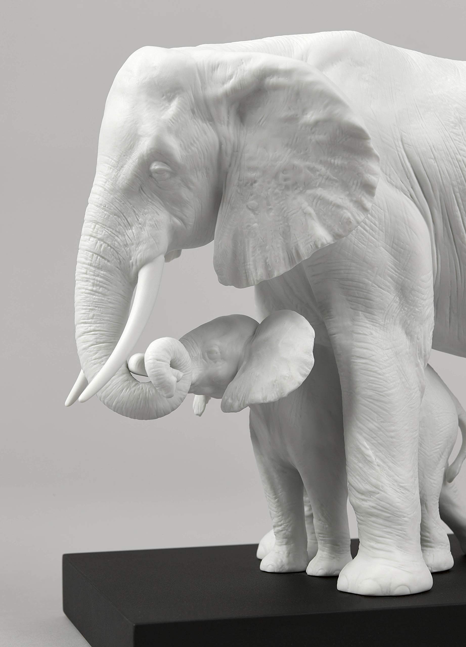 Lladró Alta Porcellana Elefanti Indicando la via scultura bianco